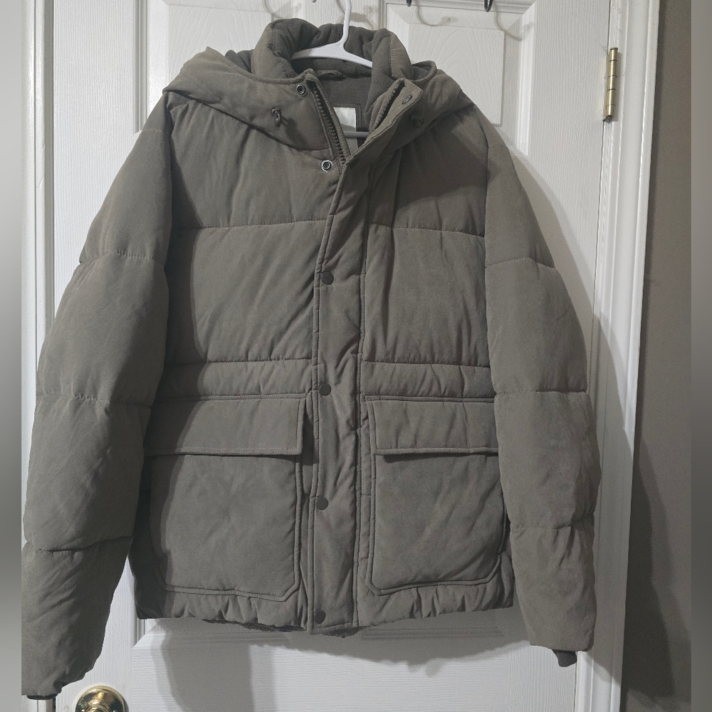 NWT Abercrombie & Fitch Ultra Utility Hooded Fleece Lined Puffer Coat, Sz Small.